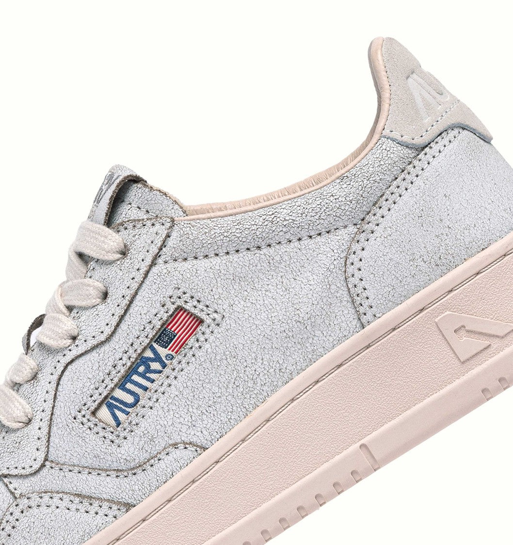 Autry Medalist Crackled Leather Sneakers