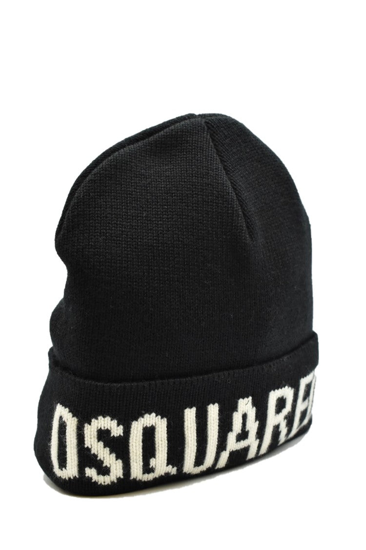 Dsquared2 Classic Knit Beanie With Contrasting Logo Band