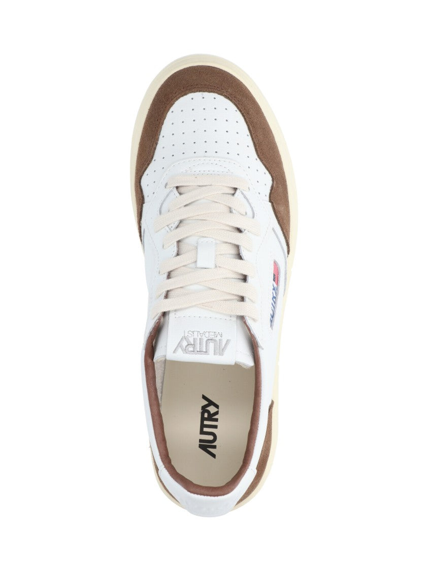 Autry Low-Top Sneakers With Streamlined Silhouette And Timeless Appeal