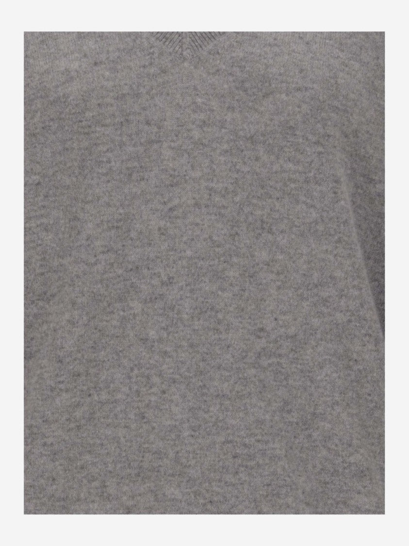 Vince V-Neck Cashmere Pullover With Ribbed Edges