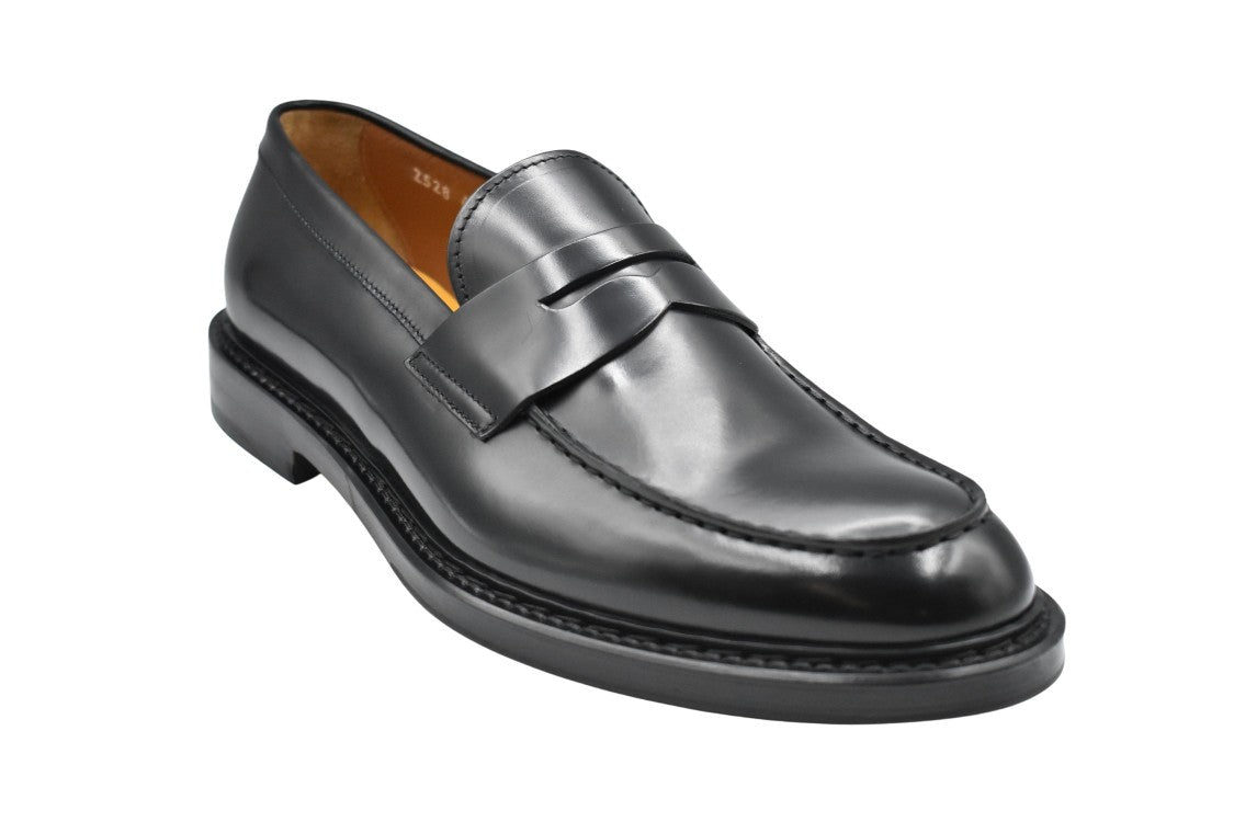 Doucal's Low Black Leather Lace-Up Shoes