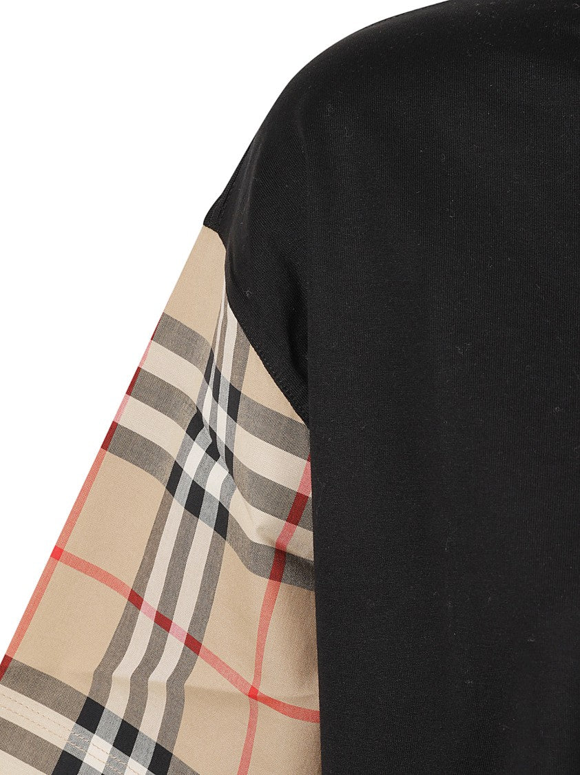 Burberry Black T-Shirt With Plaid Patterned Sleeves