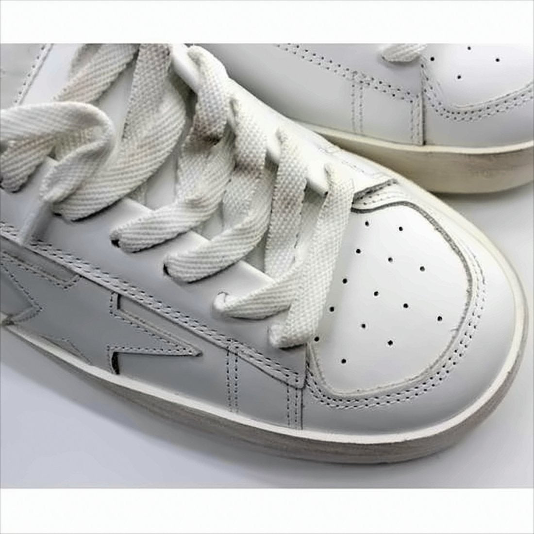 Golden Goose Low-Top Sneakers With Subtle Star Detail
