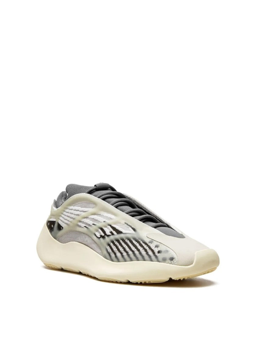 Yeezy Adidas Yeezy 700 V3 Fade Salt Sneakers