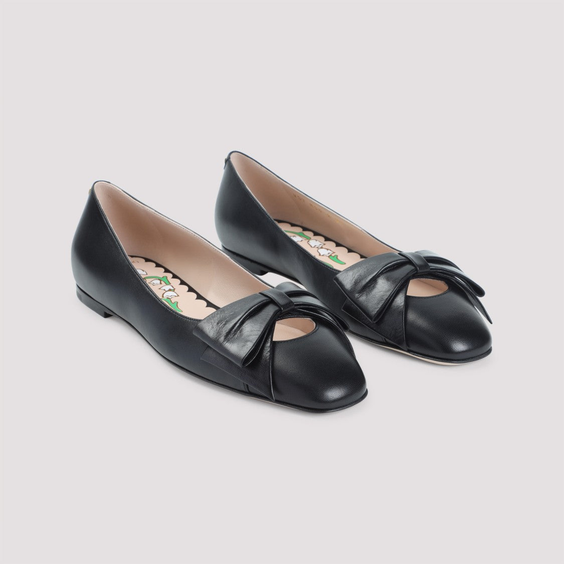 Valentino Garavani Leather Ballerinas With Low Heel