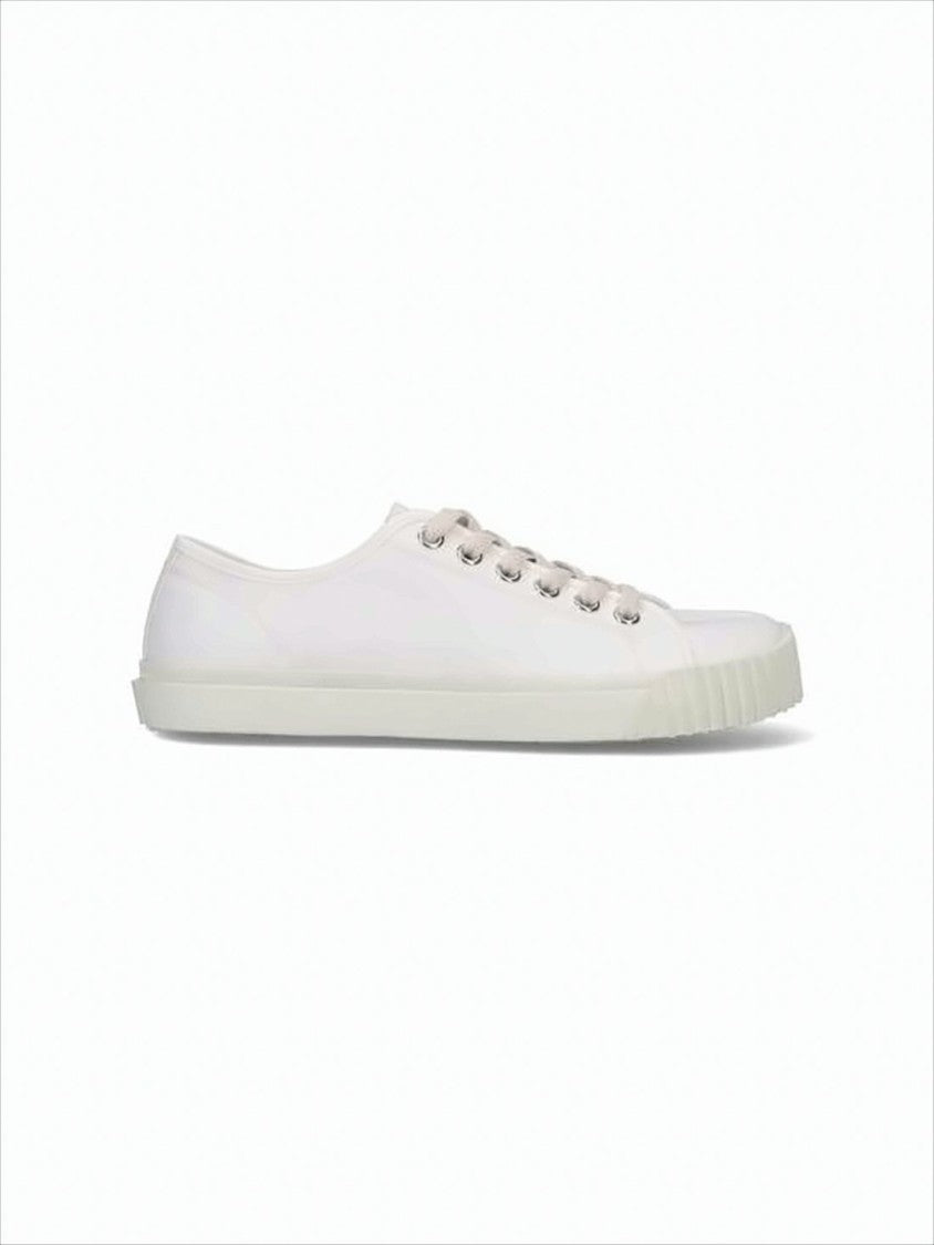 Maison Margiela Low-Top Split-Toe Sneakers With Minimalist Aesthetic