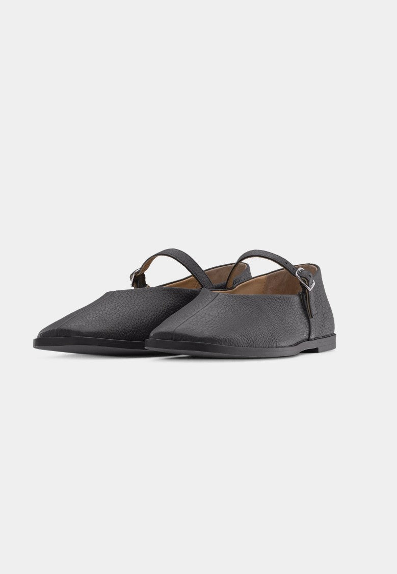 Max Mara Black Bovine Leather Flat Shoes