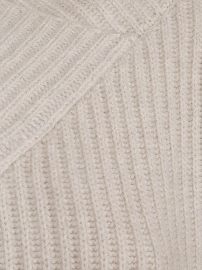 Le Kasha Sweater Woman Sides Open