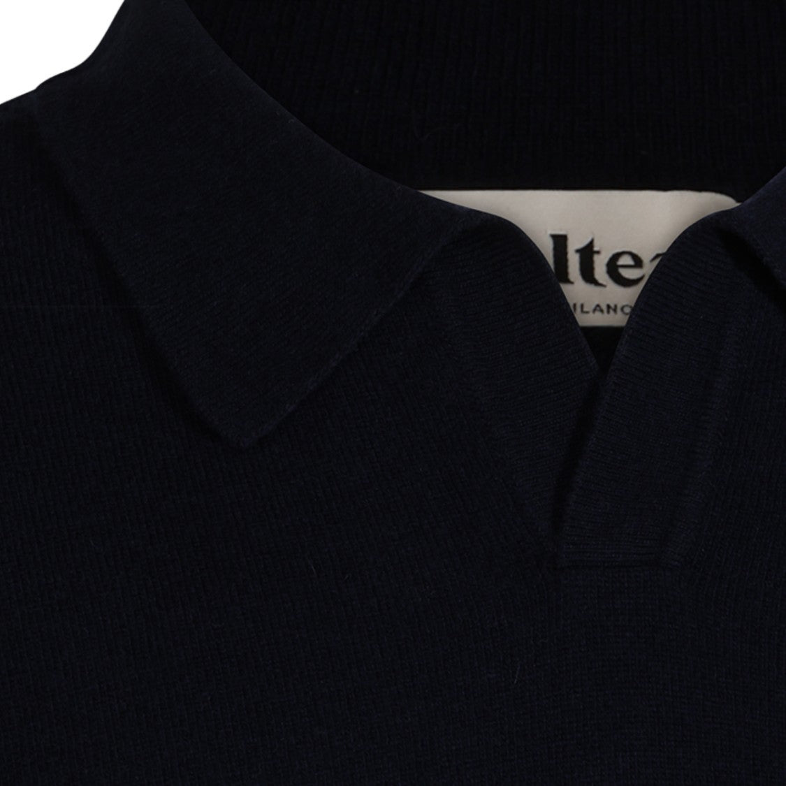 Altea Minimalist V-Neck Sweater With Ribbed Details