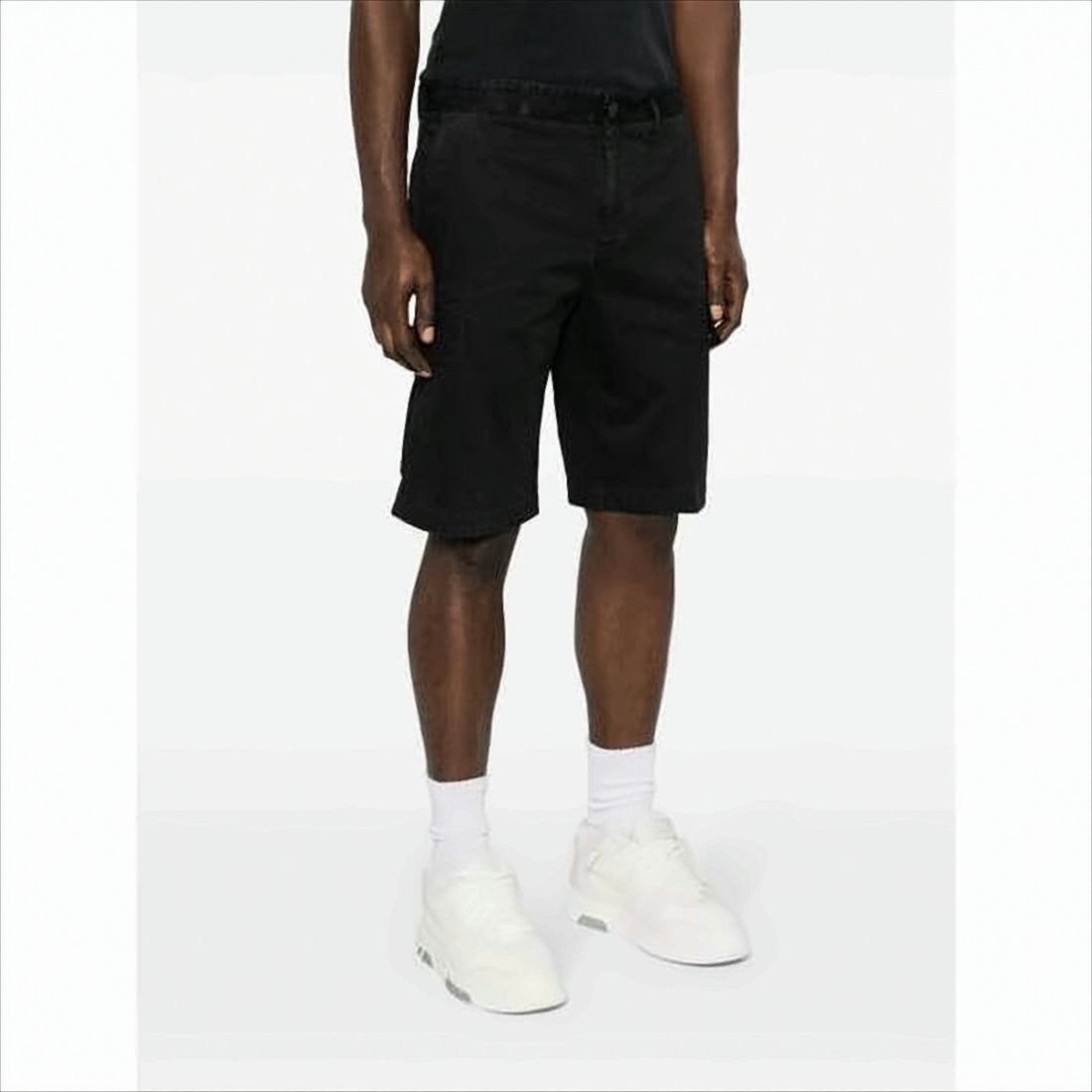 Stone Island Relaxed-Fit Cargo Shorts With Multiple Pockets
