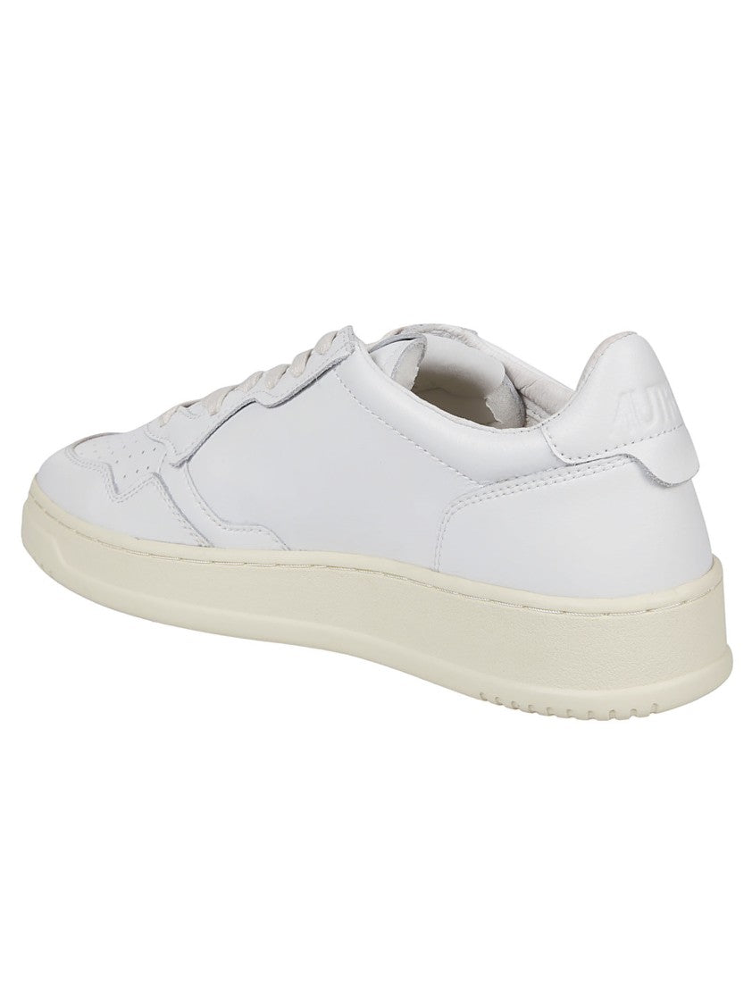 Autry Medalist Low Cow Leather Low-Top Sneakers