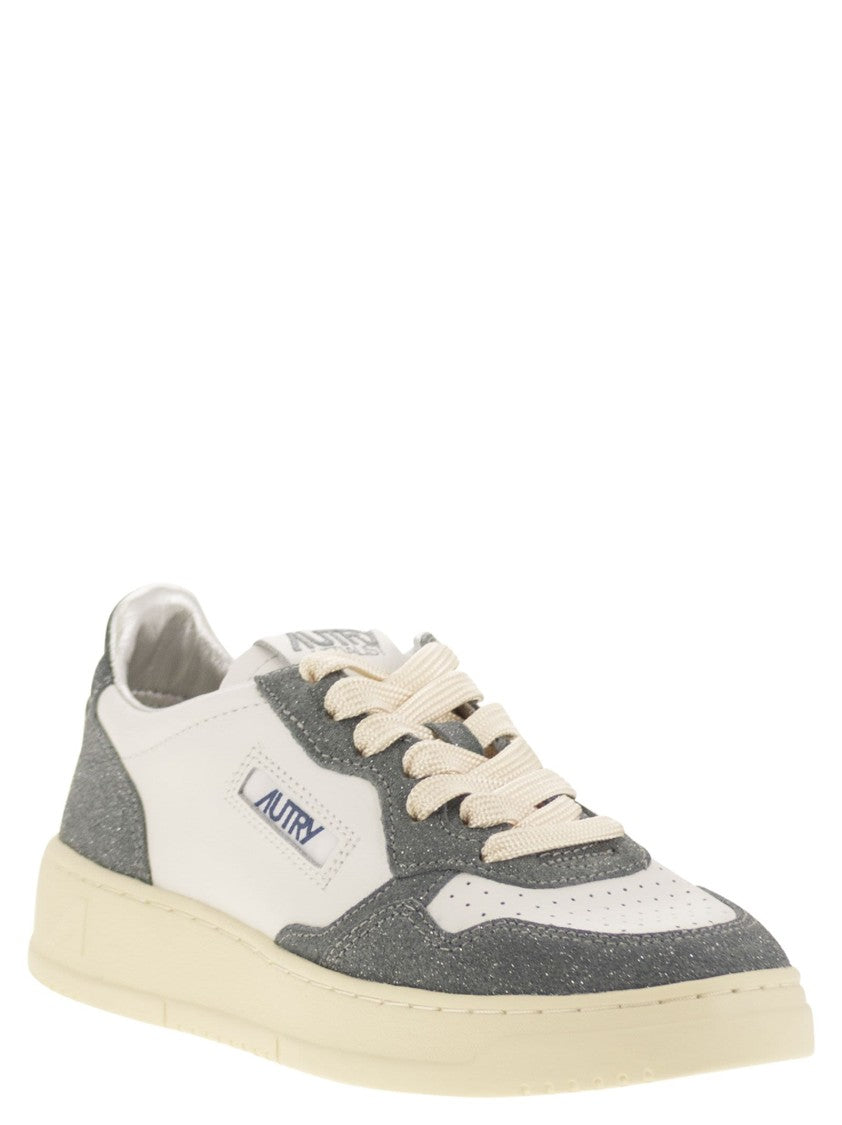 Autry Medalist Low - Sneakers With Two-Tone Glitter