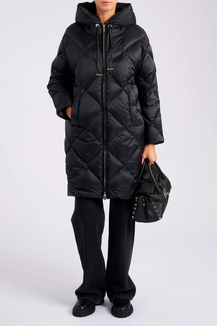 Max Mara Black Mtctrefe Diamond-Quilted Hooded Polyamide Puffer Coat
