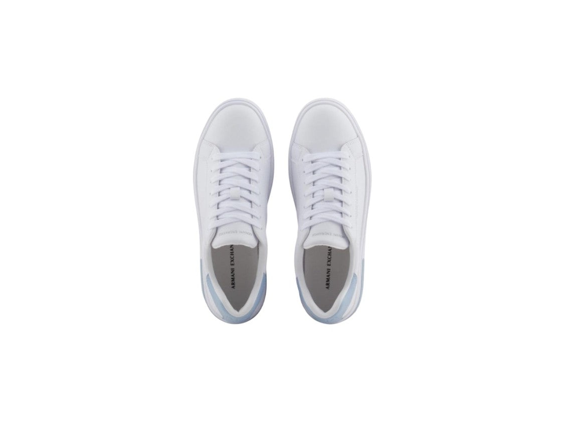 Armani Exchange Low-Cut Lace-Up Cushioned Leather Sneakers