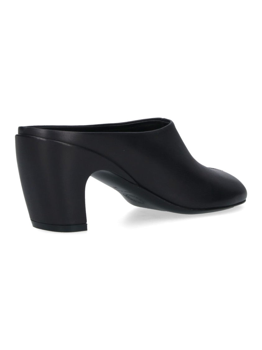 Dries Van Noten Black Rounded Toe Slip-On Leather Mules
