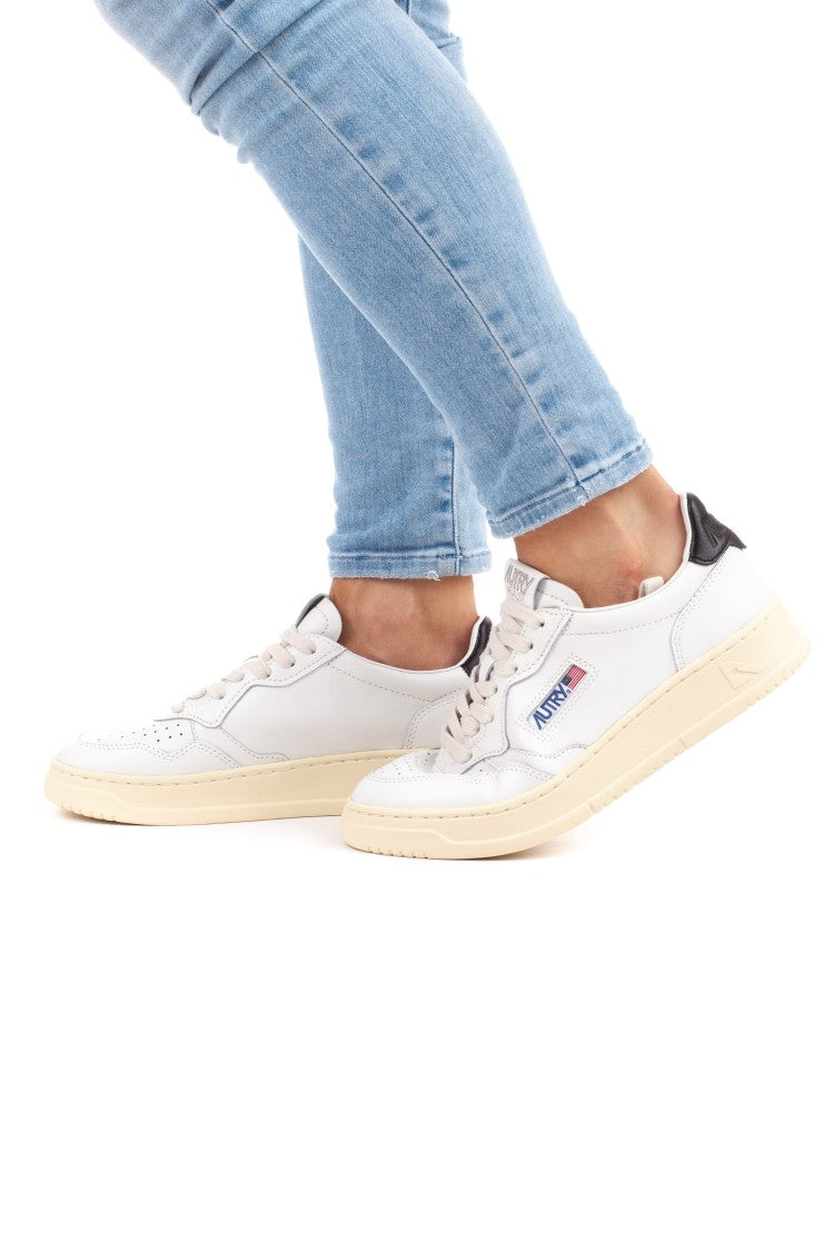 Autry Medalist Women Leather Sneakers Black Heel Tab
