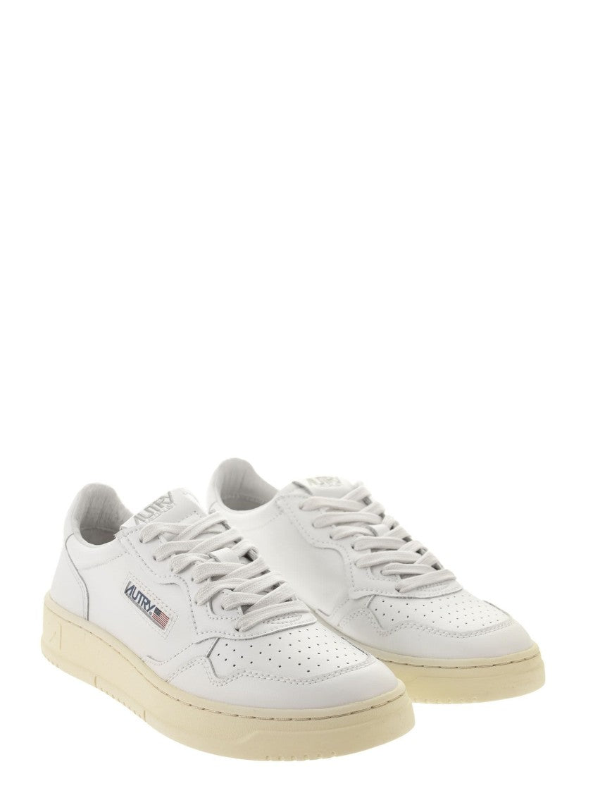 Autry Medalist Low - Leather Sneakers