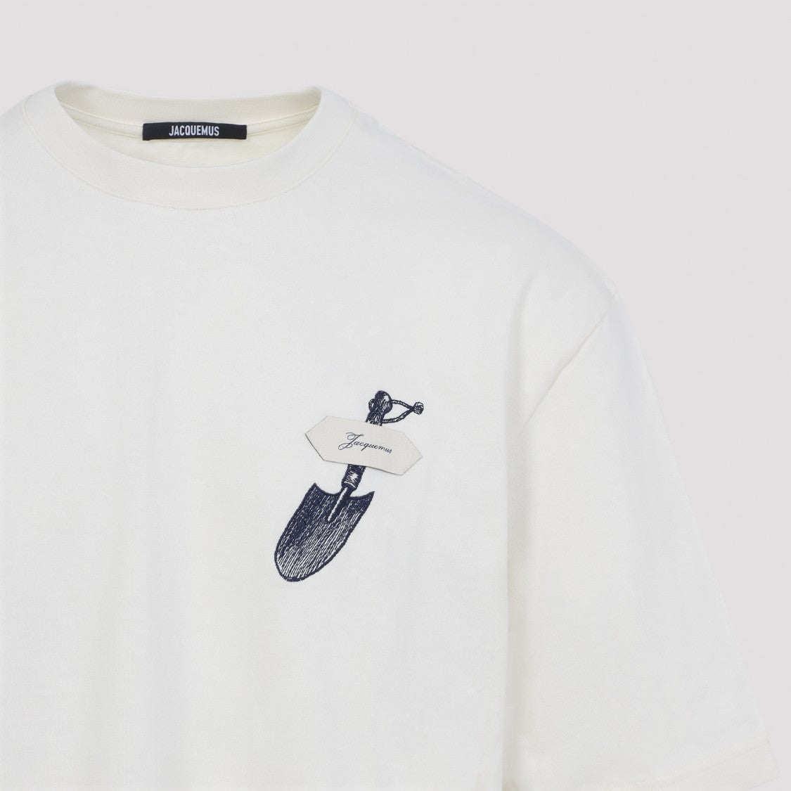 Jacquemus Crew Neck T-Shirt With Detailed Graphic