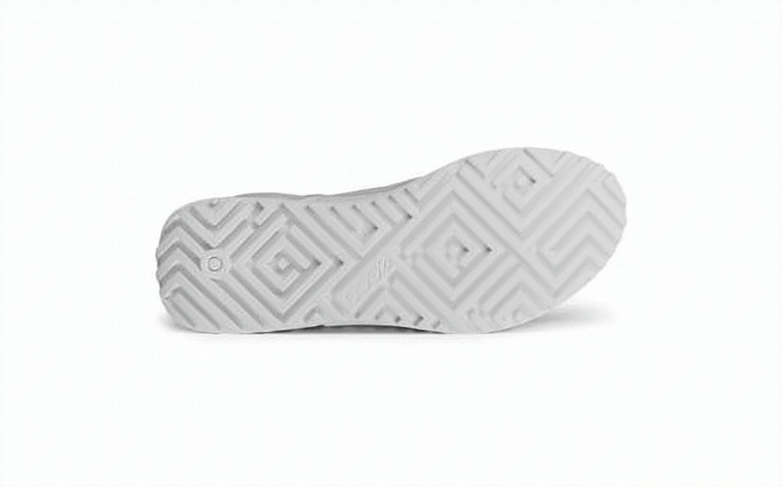 Ecco Smooth Cowhide Leather Sneakers With Textured Outsole