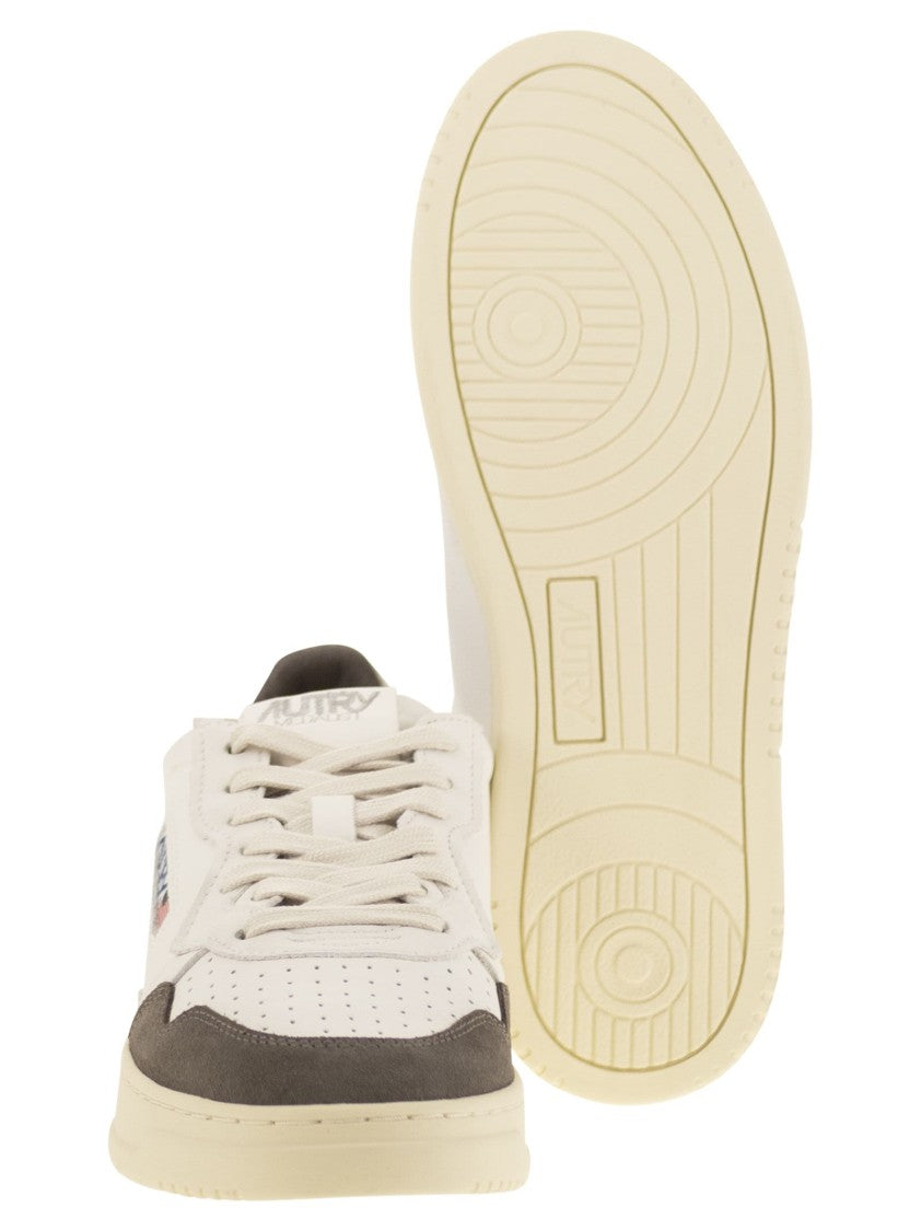 Autry Medalist Low - Leather And Suede Sneakers