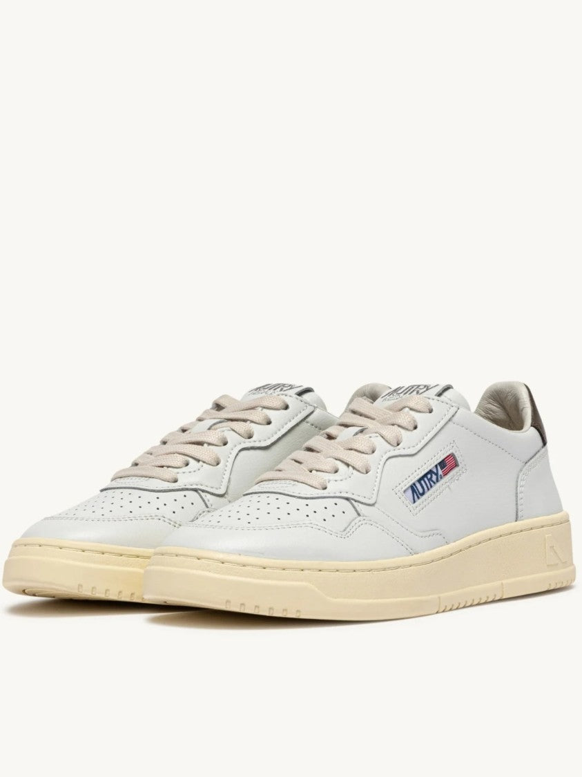 Autry Medalist Low Cream Sole Sneakers