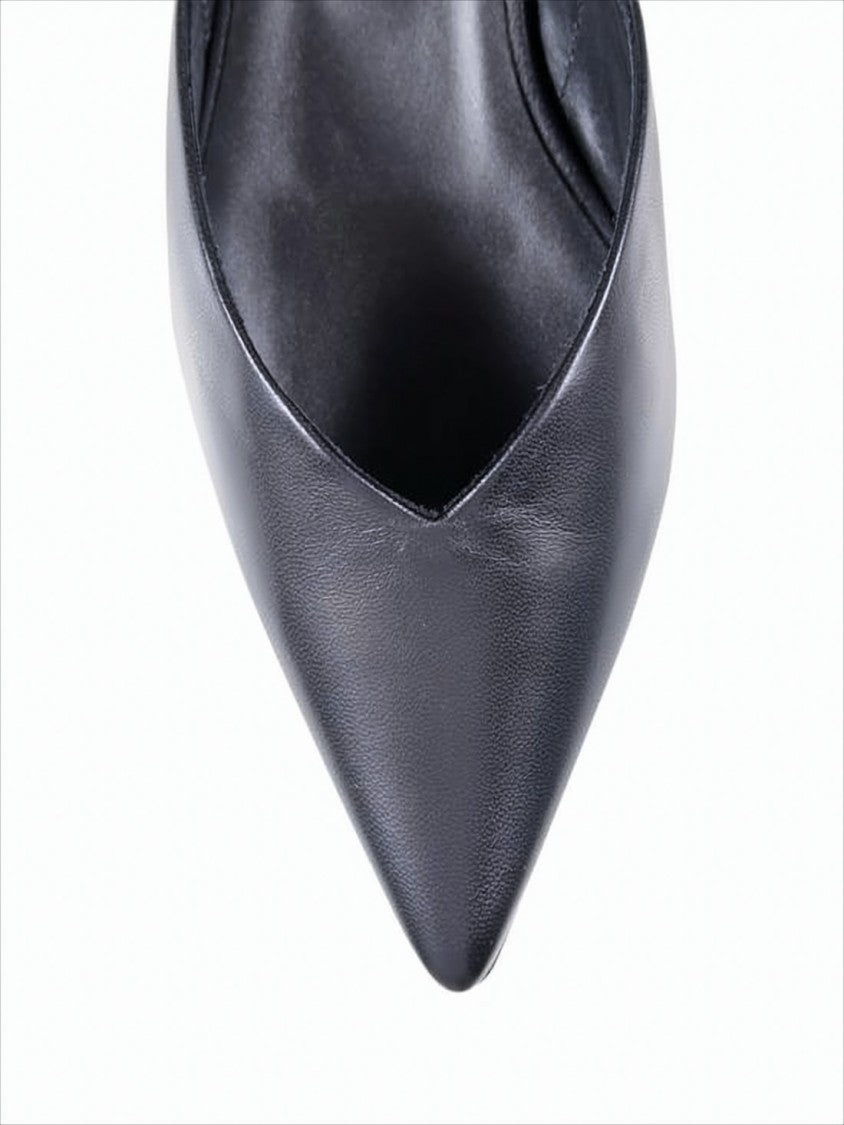 Ami Pointed-Toe Pumps With Unique Low Heel