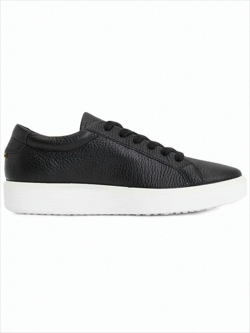 Ecco Textured Leather Low-Top Sneaker