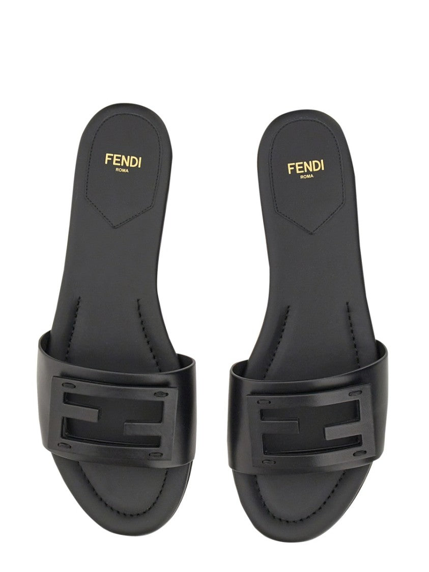 Fendi Minimalist Cut-Out Logo Leather Slide Sandals