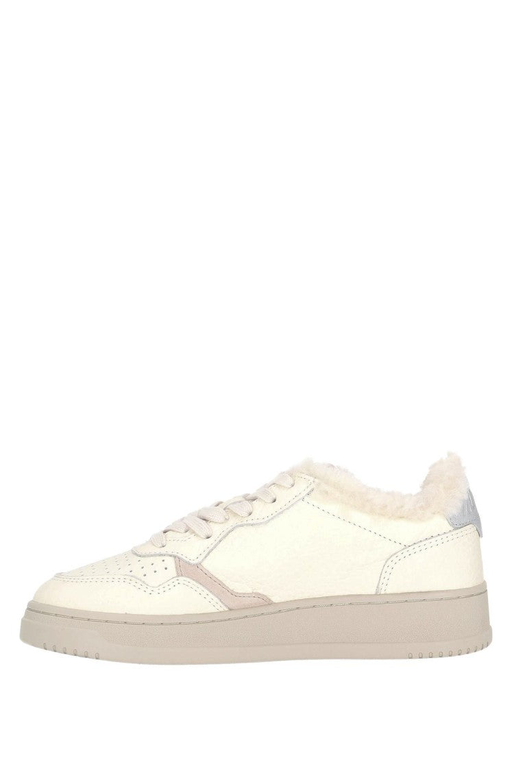 Autry Women's Medalist Sneaker In Elephant Leather