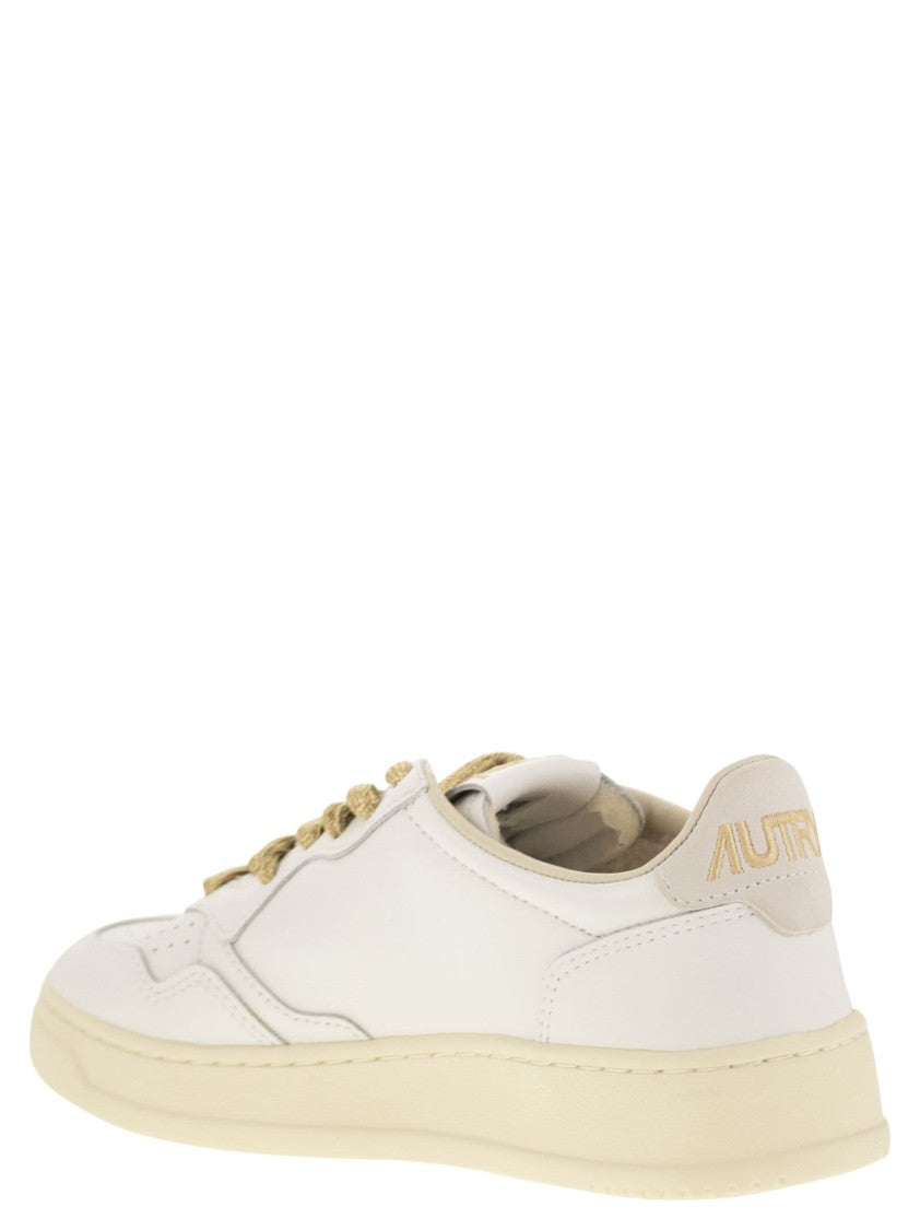 Autry Medalist Low - Leather Sneakers