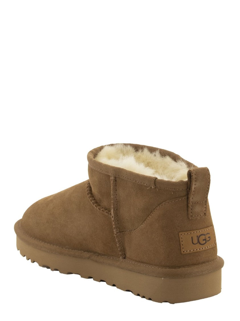 Ugg Classic Ultra Mini - Sheepskin Boot
