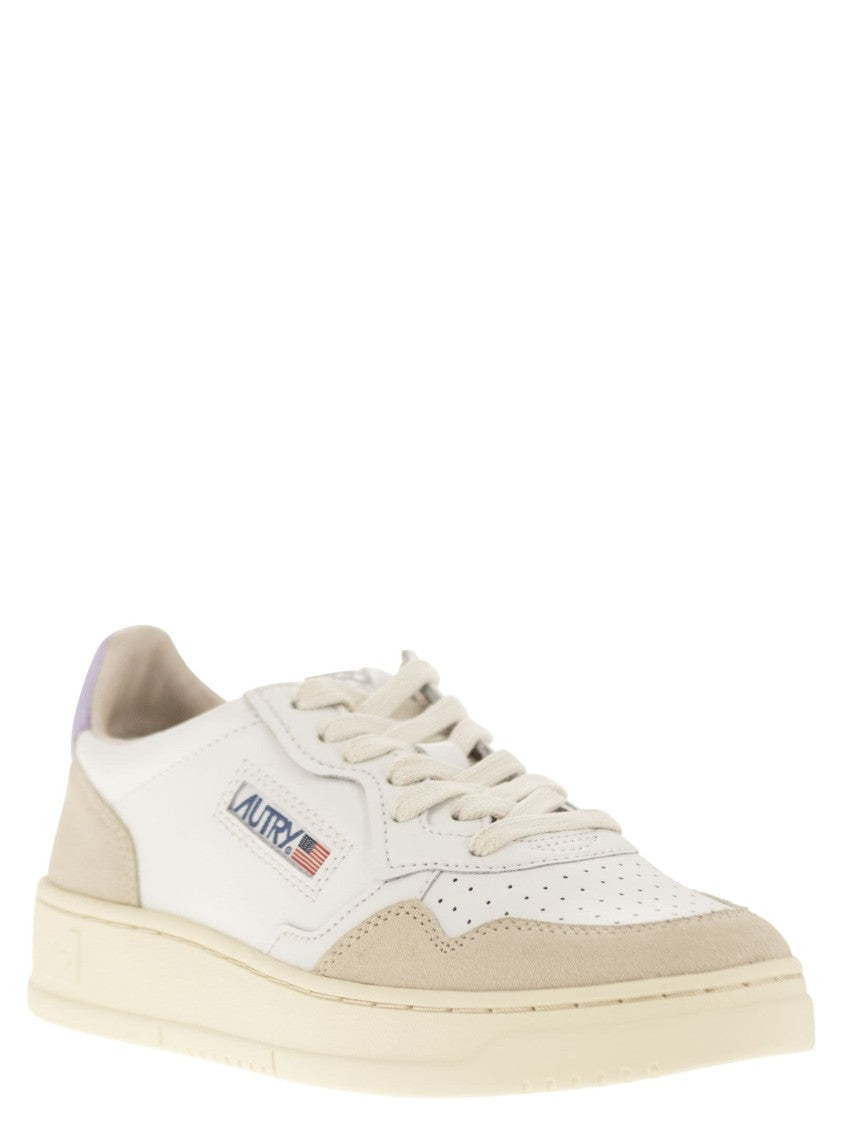 Autry Medalist Low - Leather Sneakers