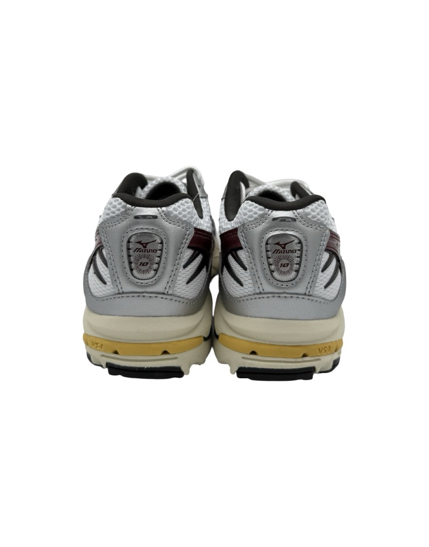 Mizuno Athletic Running Sneakers With Breathable Mesh Upper