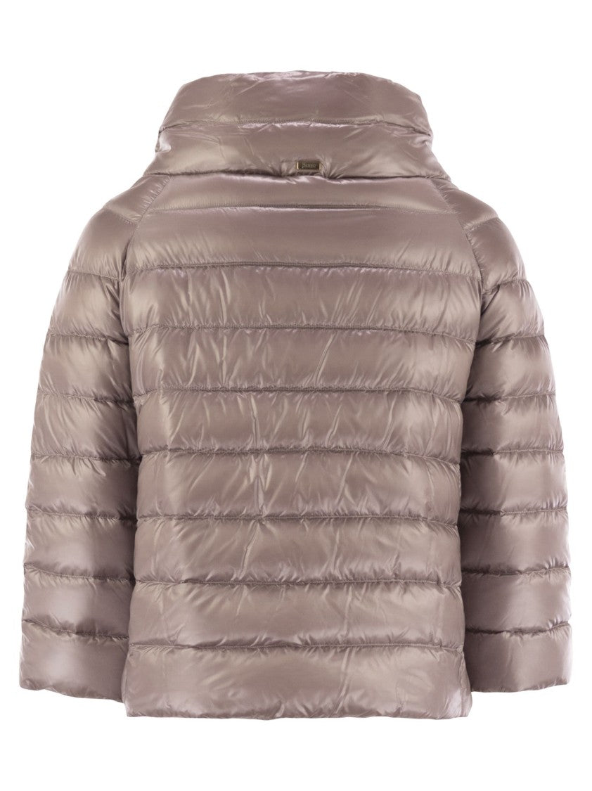 Herno Mini Cape With 3/4 Sleeves And Crater Collar