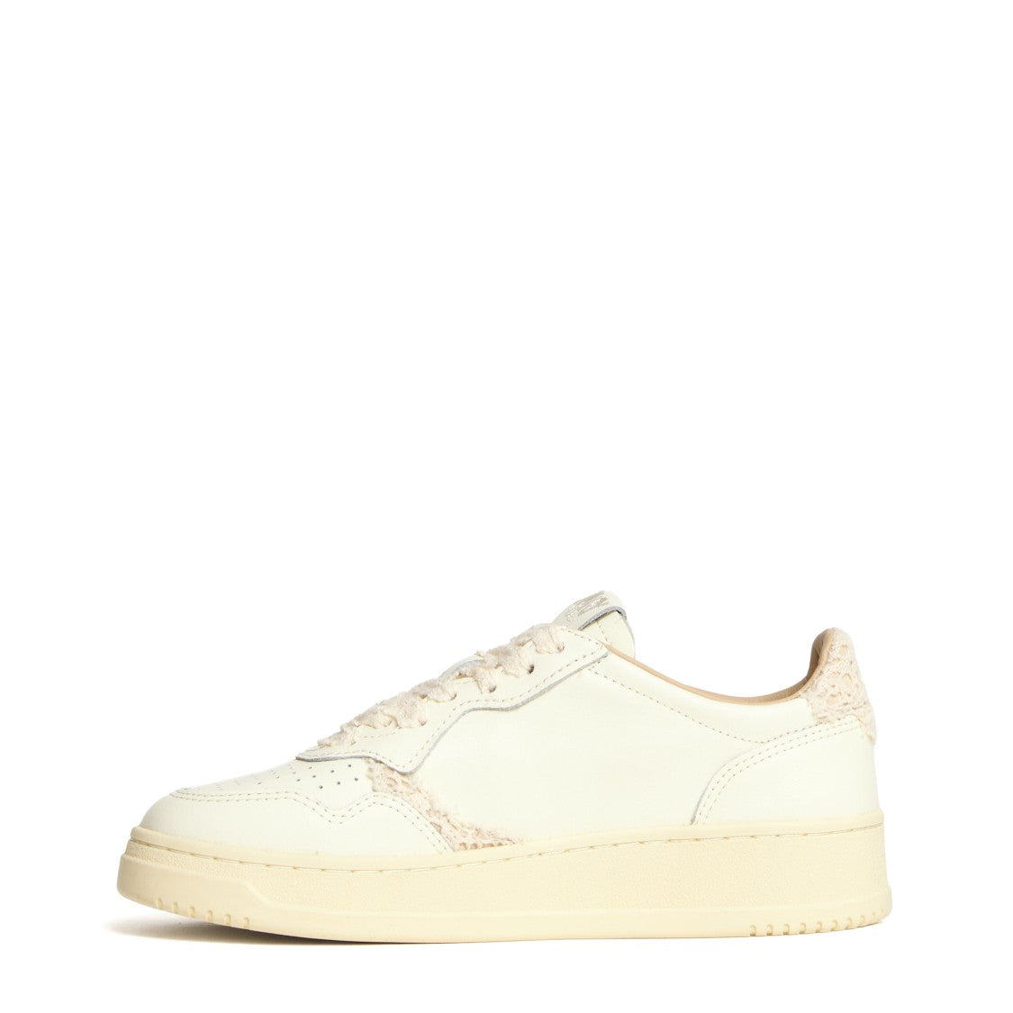 Autry Marshmallow Ecru Leather Medalist Low Sneakers