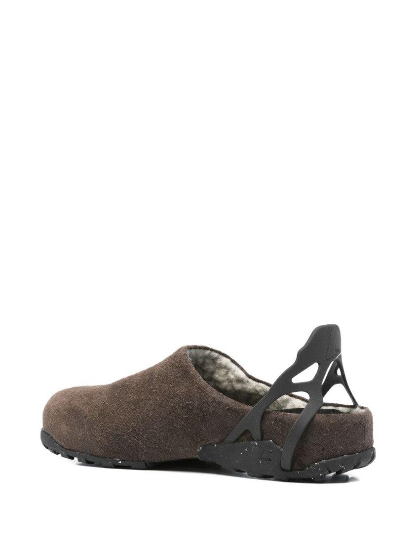 Roa Closed-Toe Fedaia Slippers With Unique Heel Strap And Rugged Sole