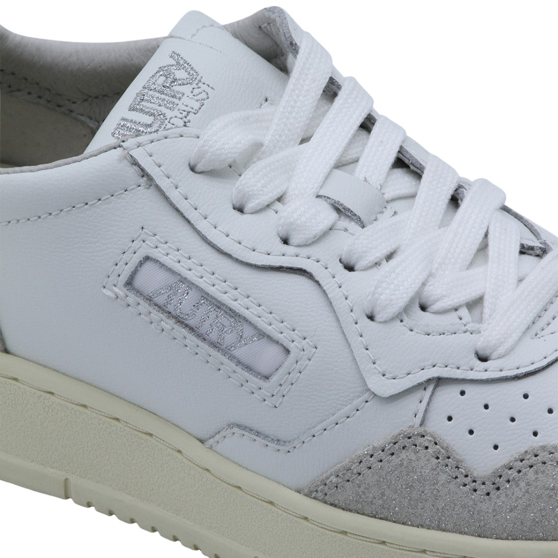 Autry Low-Top Sneakers With Red