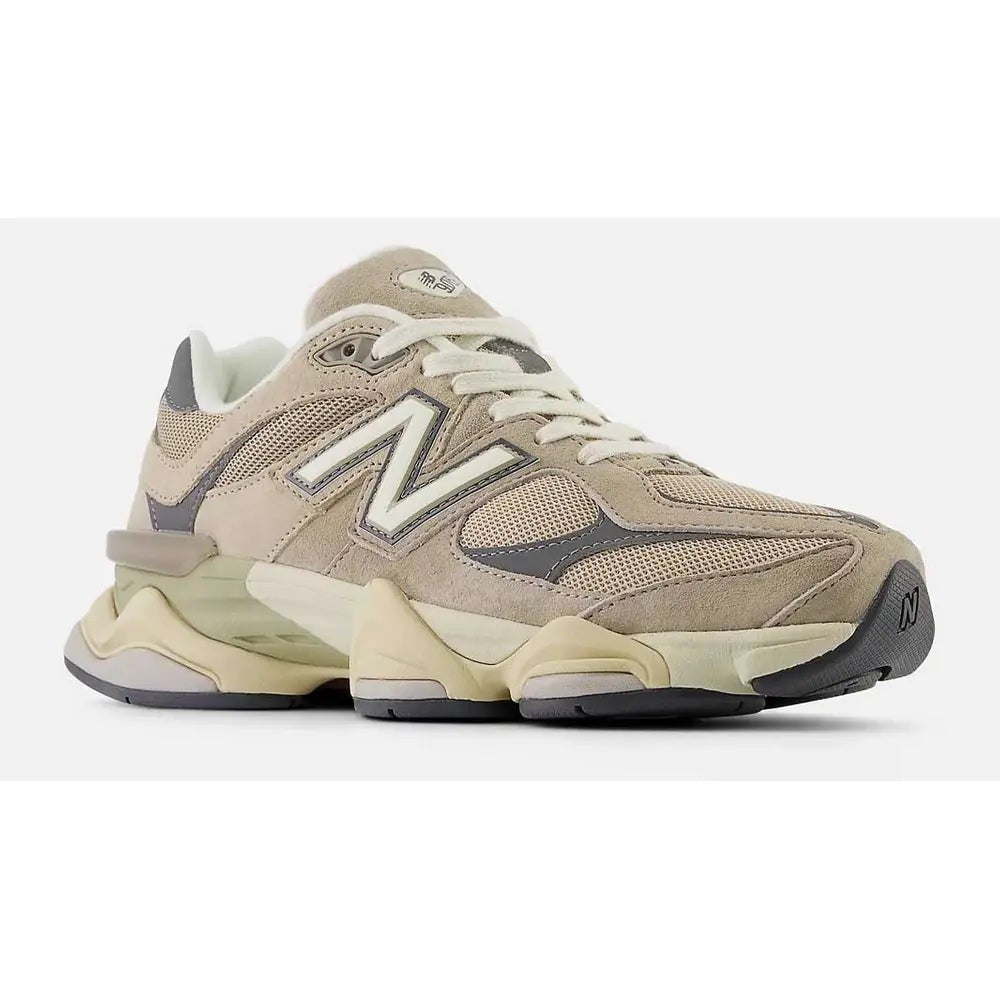 New Balance Layered Design Chunky Sneakers With Sculpted Sole