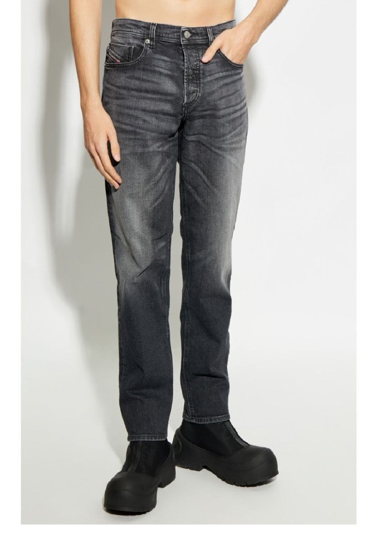 Diesel D-Finitive L.32 Straight-Leg Denim Trousers
