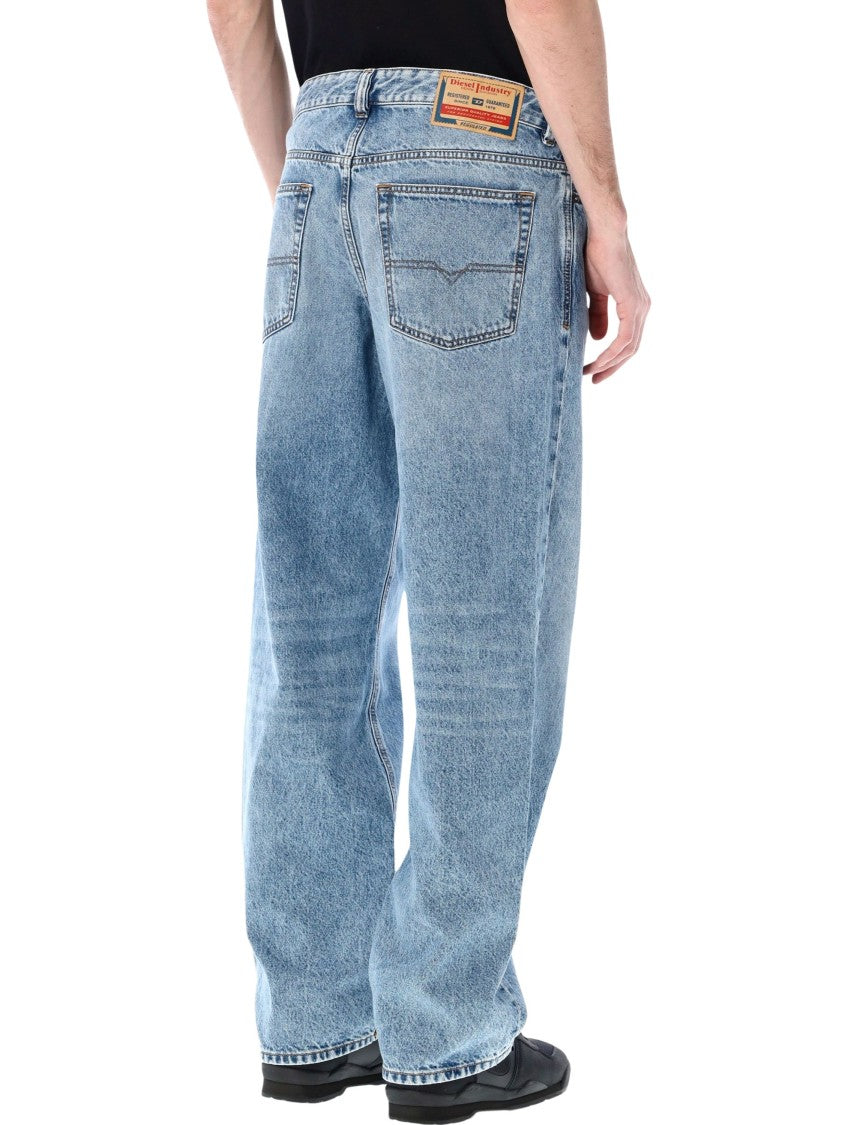 Diesel Relaxed 2001 D-Macro Jeans