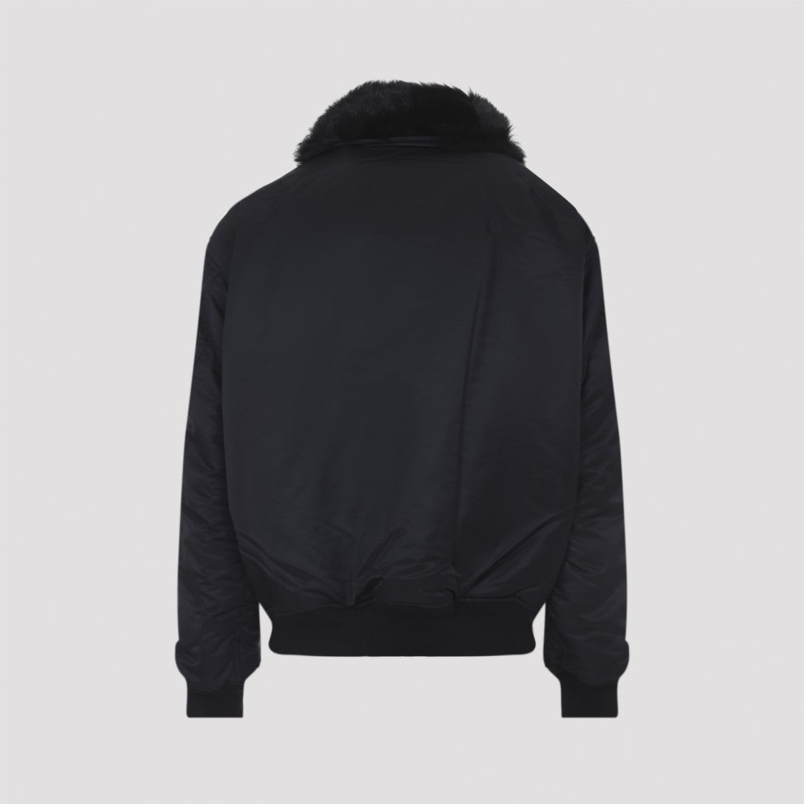 Moose Knuckles Padded Casual Jacket With Plush Fur Collar And Structured Silhouette