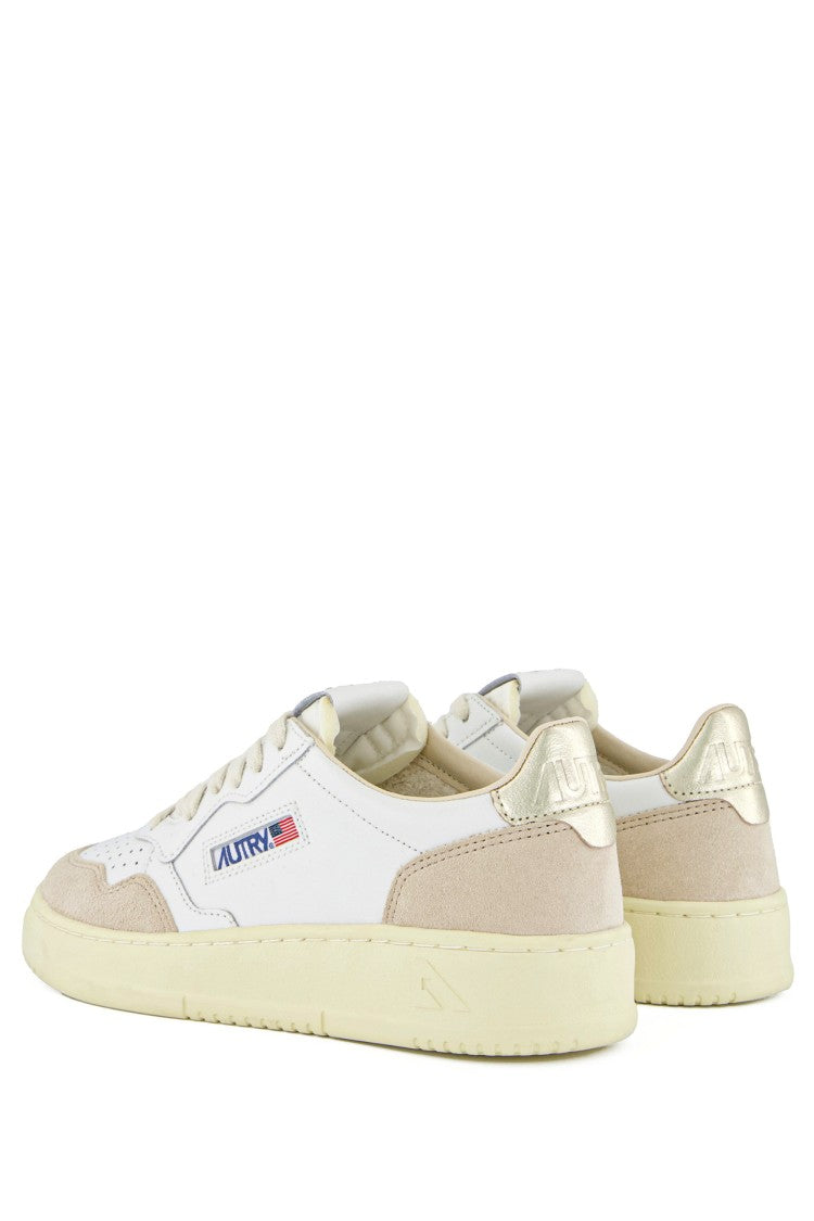 Autry Women’S Medalist Bimaterial Sneakers