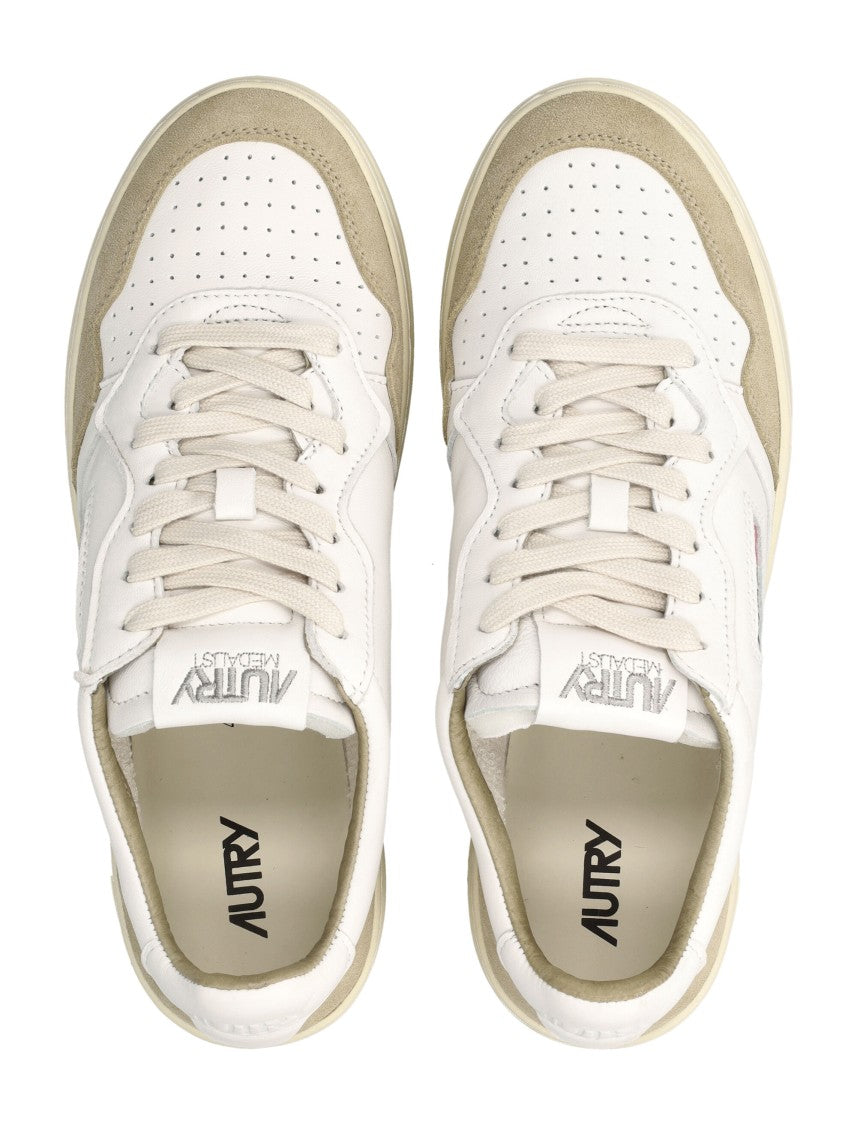 Autry Medalist Low-Top Sneakers