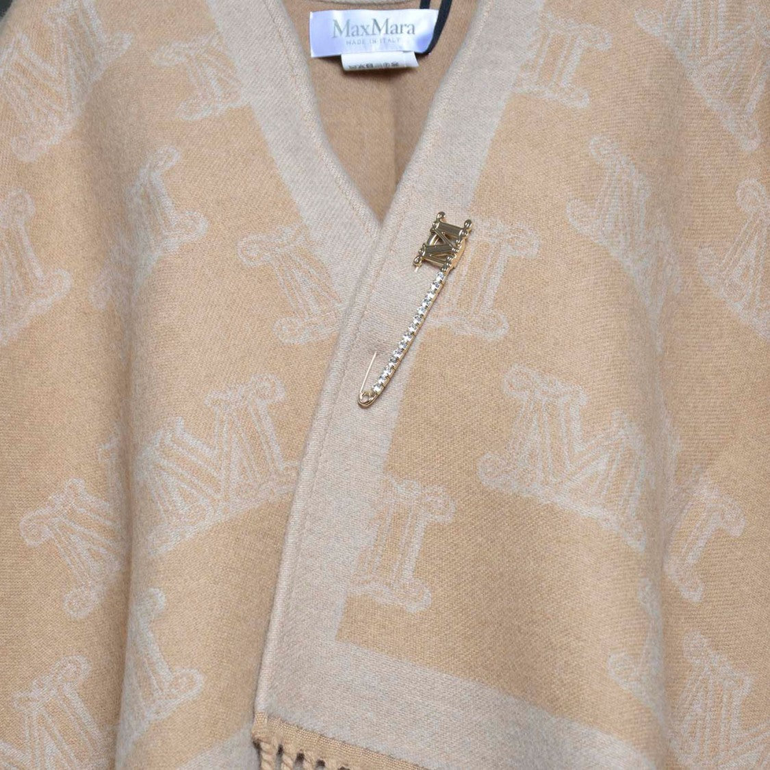 Max Mara Frine Poncho In Camel Jacquard Virgin Wool