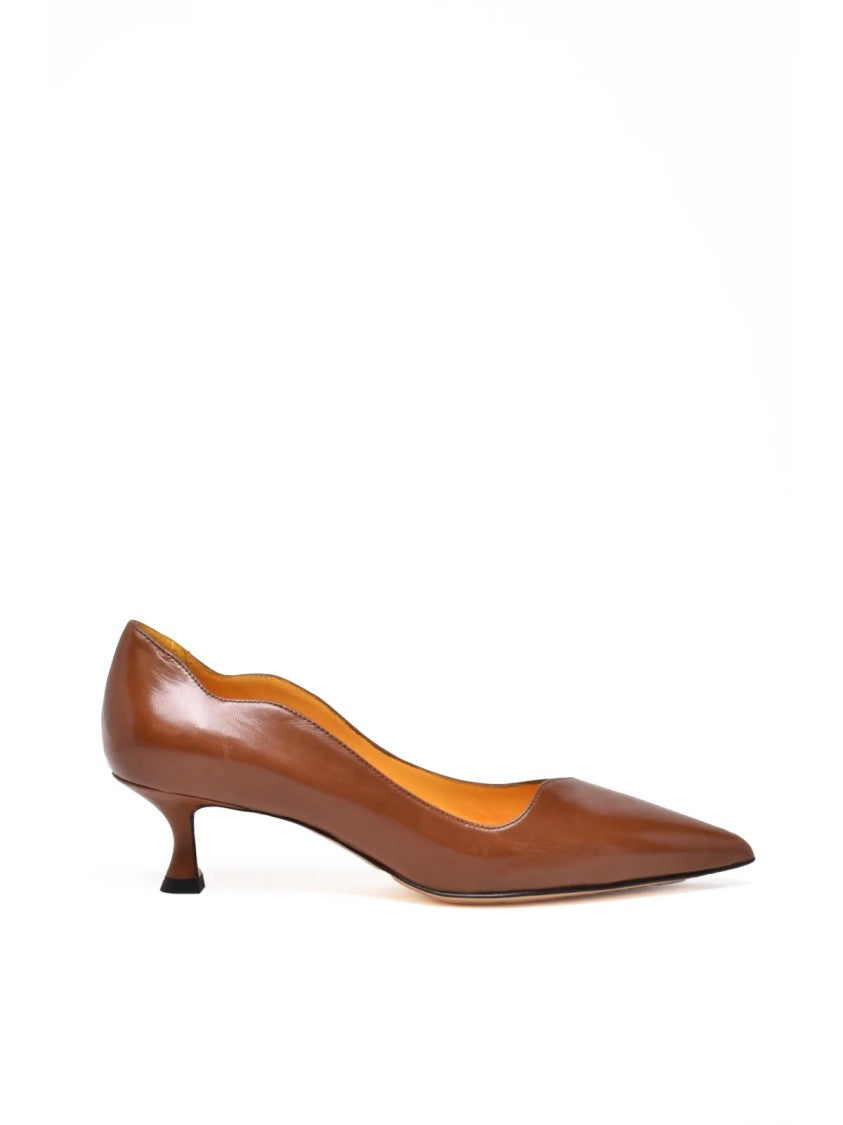 Mara Bini Biscuit Leather Scalloped Pumps