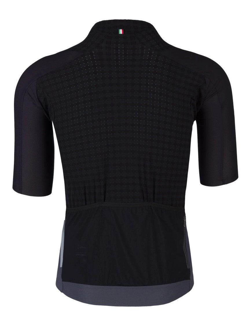 Q36.5 Form-Fitting Cycling Jersey