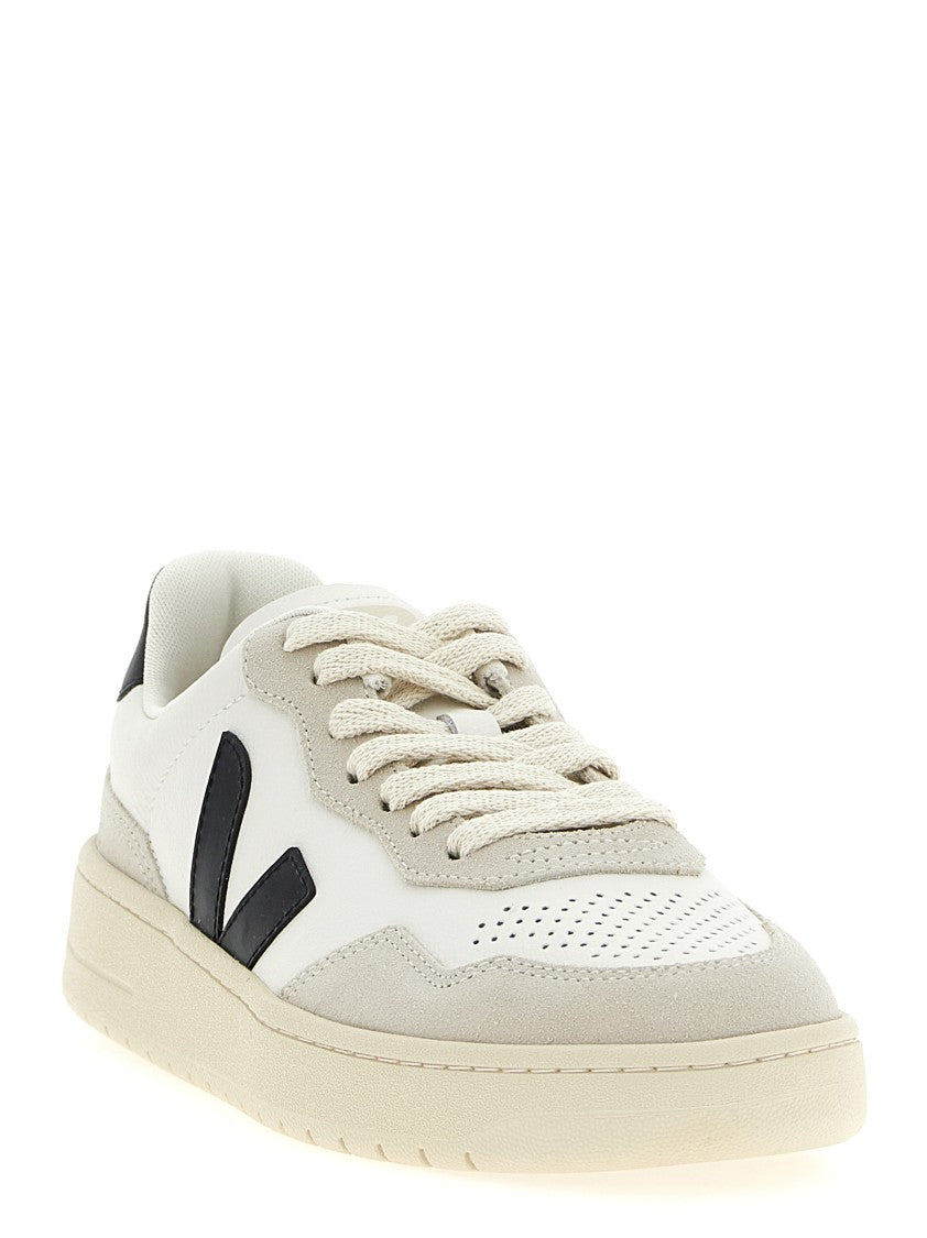 Veja 'V-90' Sneakers