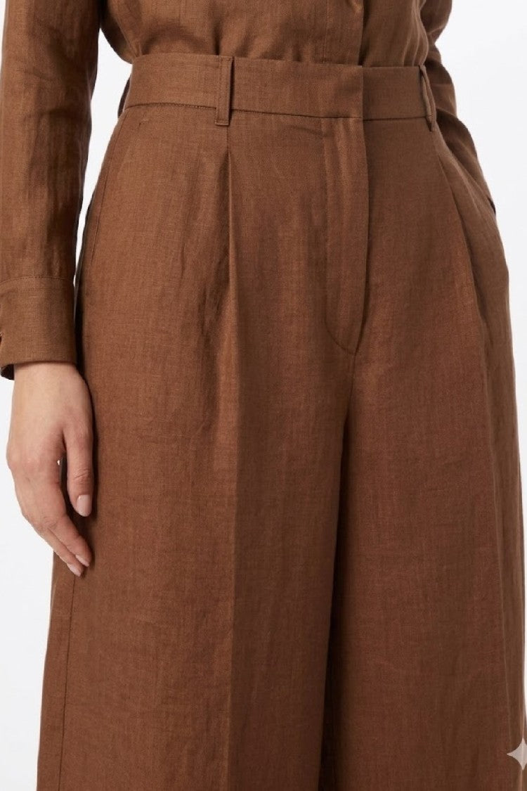 Max Mara Tailored High-Waist Shorts With Pleats And Pockets