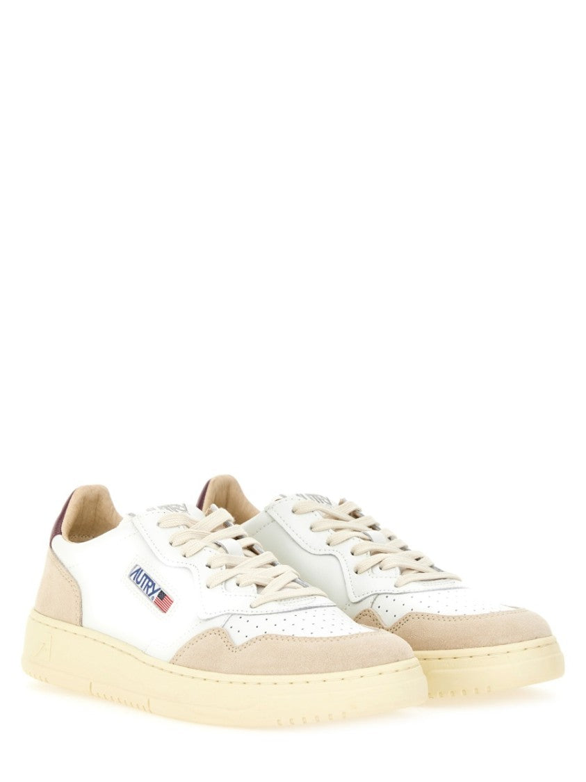 Autry "Medalist Low" Sneaker