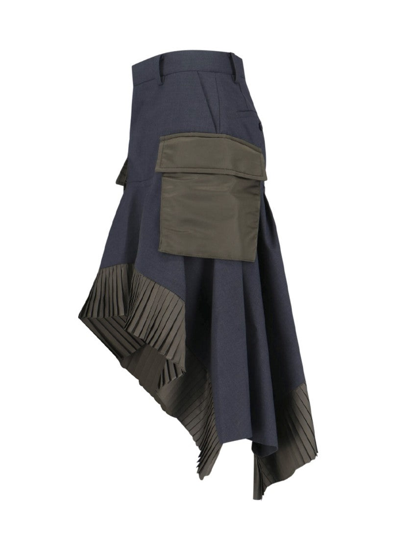 Sacai Versatile Grey Skirt With Smooth Texture